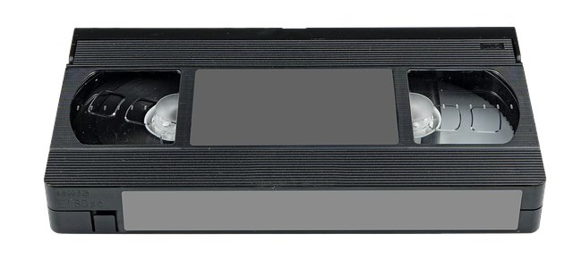 まさかの「VHS」復権
